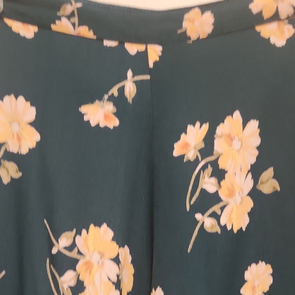 Floral A-Line Skirt - Green and Cream - Picture 7 of 7